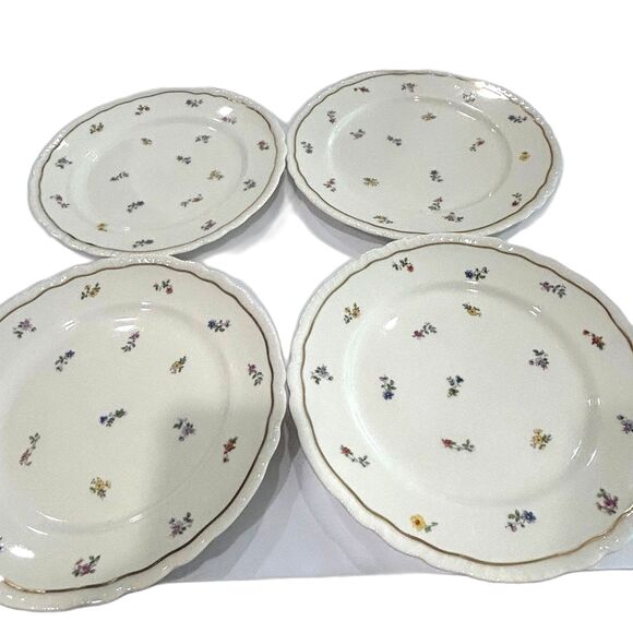 Warwick Other - Vintage Warwick China Dinner Plates Floral Pattern USA Color Cream Gold Band